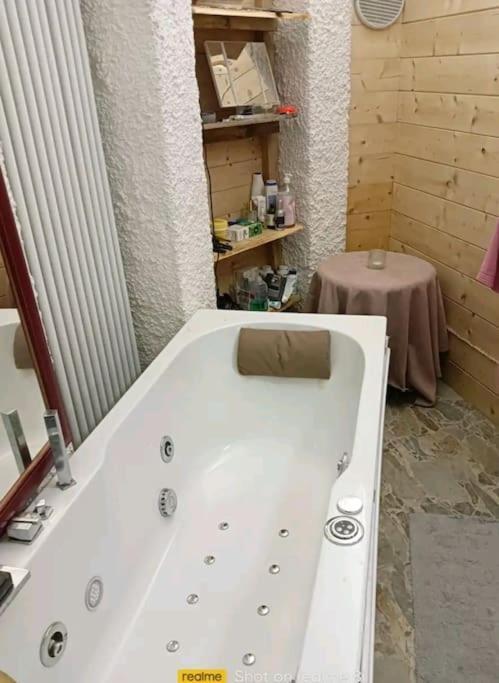 Il Villaggio Dei Puffi Bardineto 外观 照片