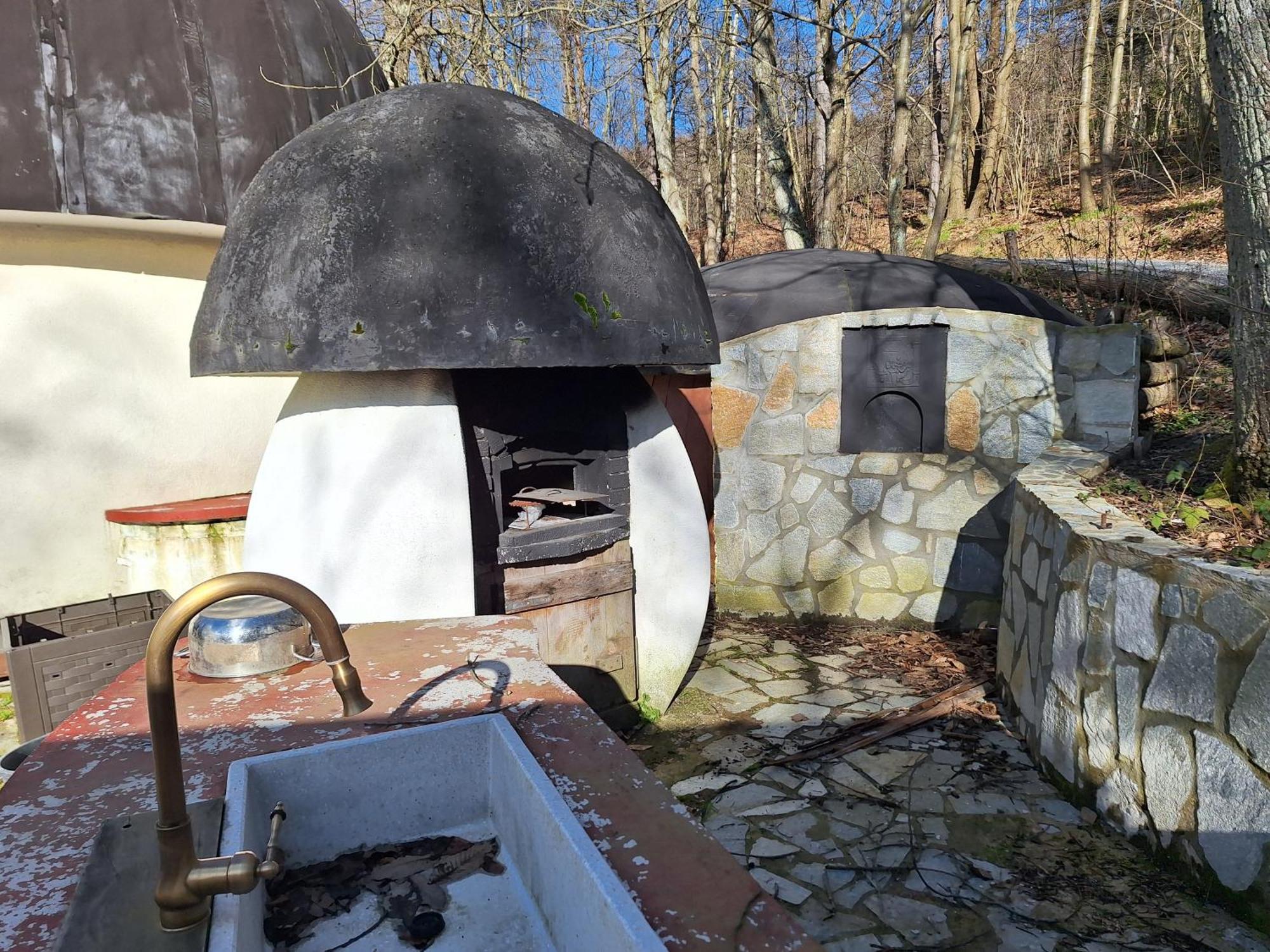 Il Villaggio Dei Puffi Bardineto 外观 照片