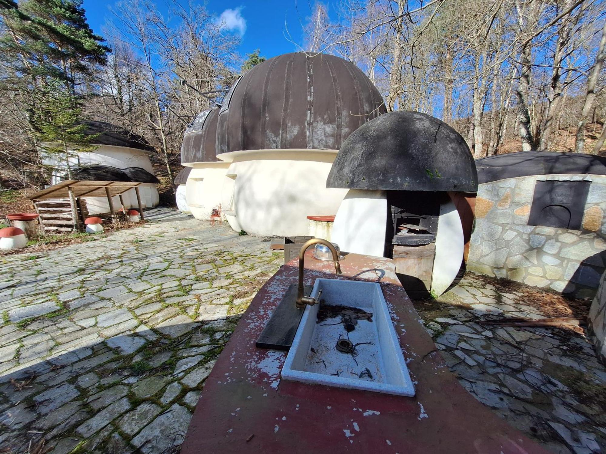 Il Villaggio Dei Puffi Bardineto 外观 照片
